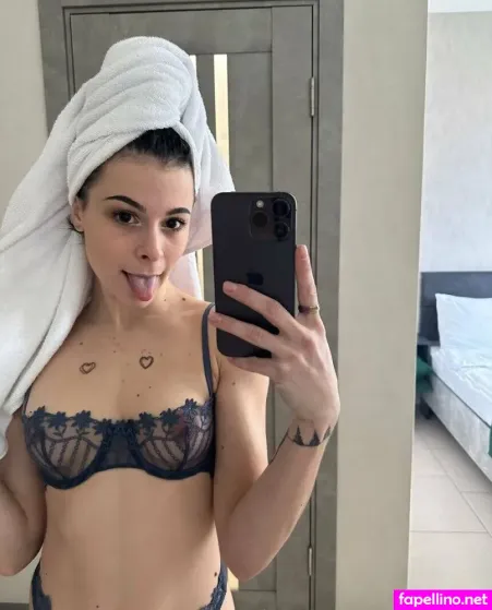 Aerinemerald OnlyFans Thumbnail #KCfxtKAd0V