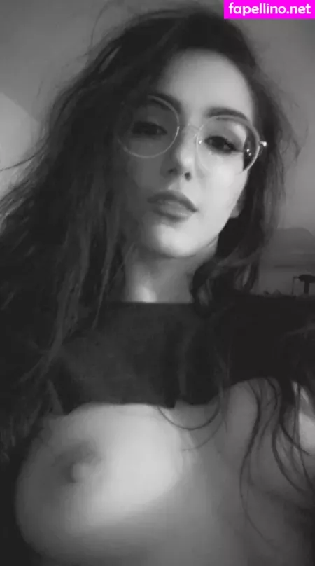 Aevimari OnlyFans Thumbnail #5pxrA42dWt