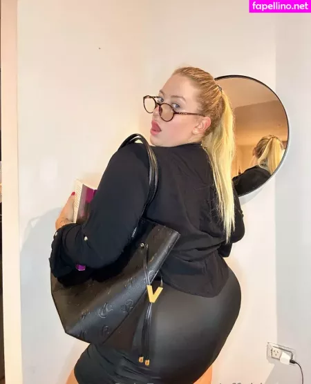 Affableanna OnlyFans Thumbnail #YaQXOGRiFx
