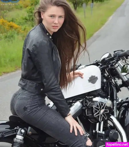 Affea Auf Bike OnlyFans Thumbnail #vwr0uXuSS3