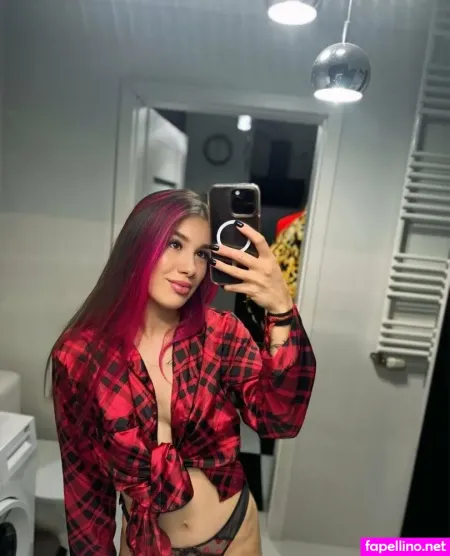 Afina Divine OnlyFans Thumbnail #exDmAHWRIU