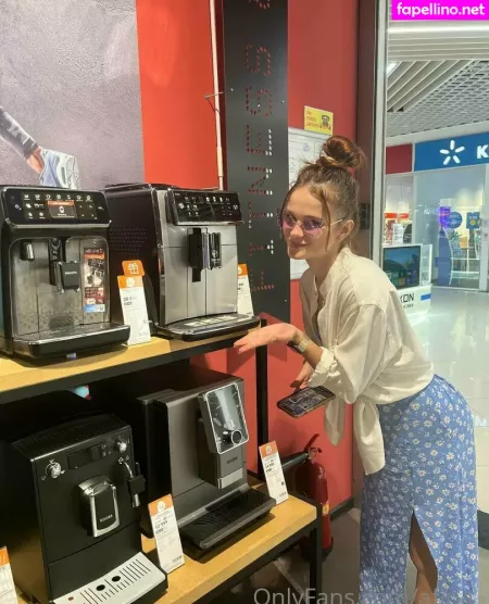 Afina OnlyFans Thumbnail #b1gnvL0Yx1