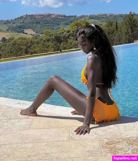 African Booty Meat OnlyFans Thumbnail #KCI4oZLpg6