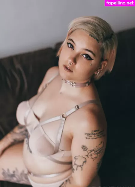 Afrodit4x OnlyFans Thumbnail #5vblJ43wlW