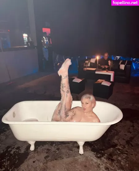 Afrodit4x OnlyFans Thumbnail #7QaxjTfuqq