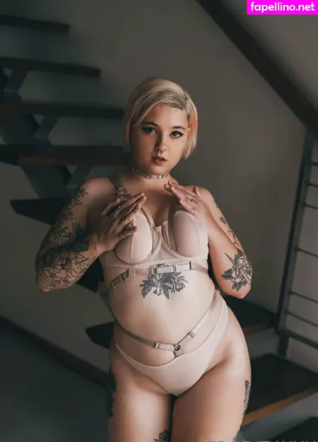 Afrodit4x OnlyFans Thumbnail #AwRd3JVQiE