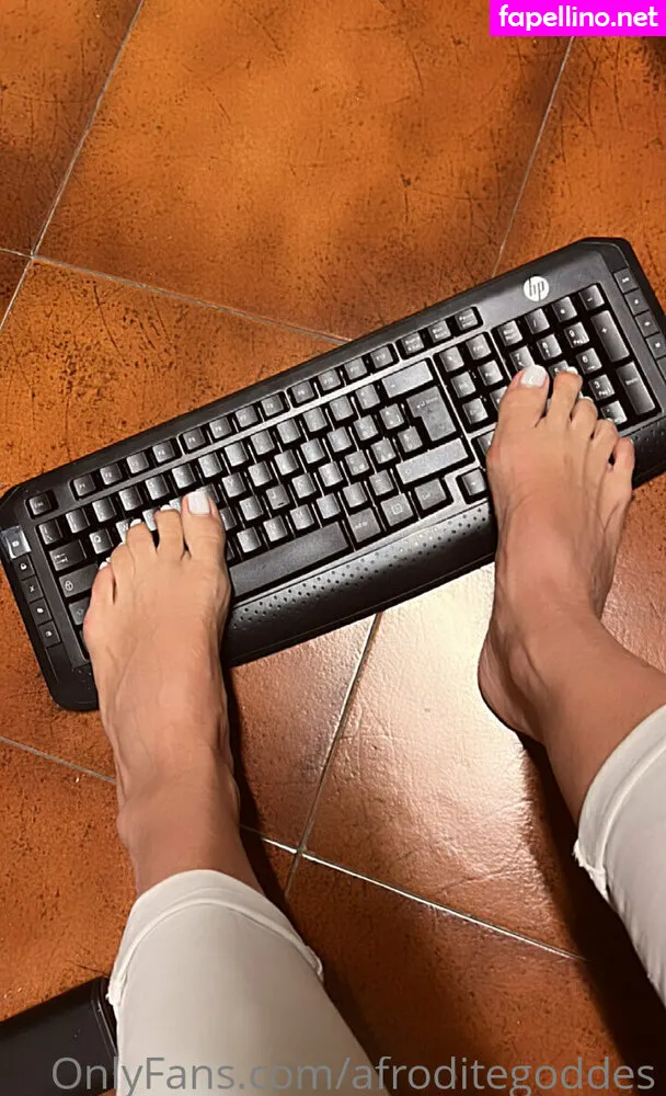 afroditegoddes, beautyof_autumn Nude Leaked OnlyFans Photo #1dzBBfZHzb