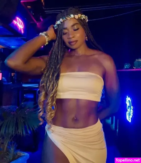 Afroglam1 OnlyFans Thumbnail #4DL96iuD3P