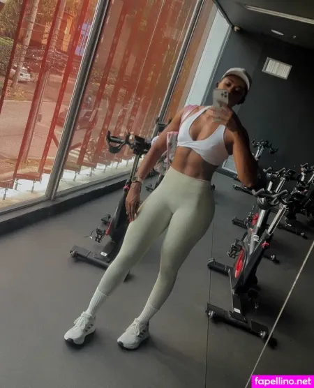 Afroglam1 OnlyFans Thumbnail #NB2E2haxWJ