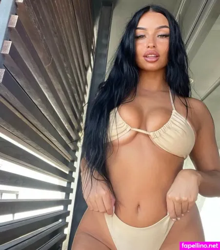 Agatadediasmarques OnlyFans Thumbnail #UqIWAvnaXa