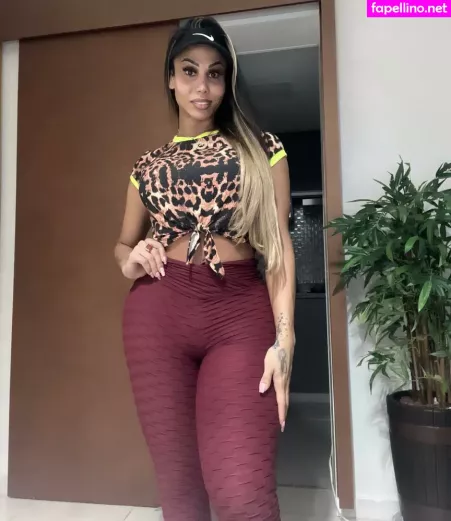 Agatha Ferraz OnlyFans Thumbnail #1uyE3kq7k4