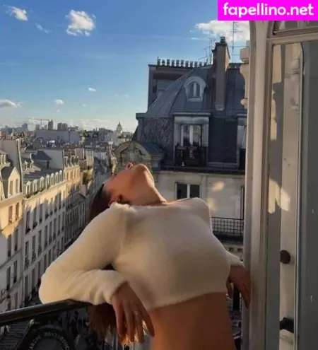 Agathe Bailleul OnlyFans Thumbnail #2lPogNrJm4