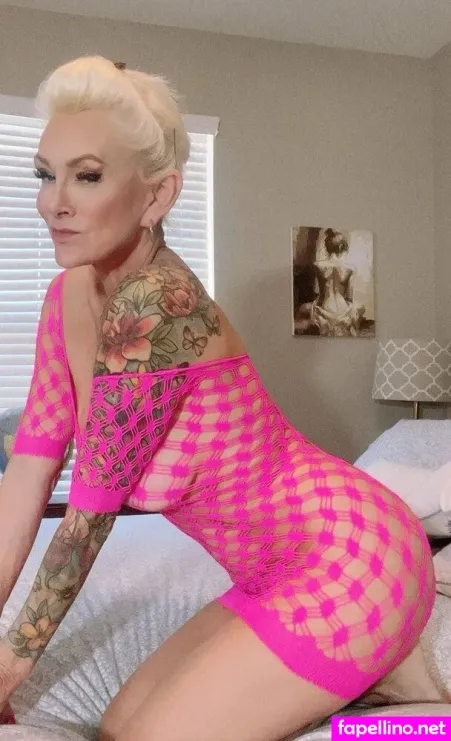 Agelessvixen 2 OnlyFans Thumbnail #O0xz3tC9wQ