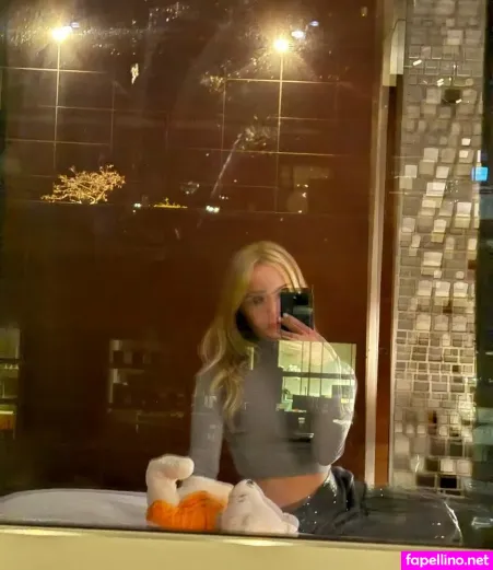 Agnessa Kosogon OnlyFans Thumbnail #1YDH8b4YHf