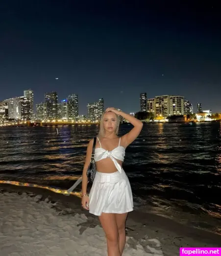 Agnessa Kosogon OnlyFans Thumbnail #IQ8IiHB0Fi