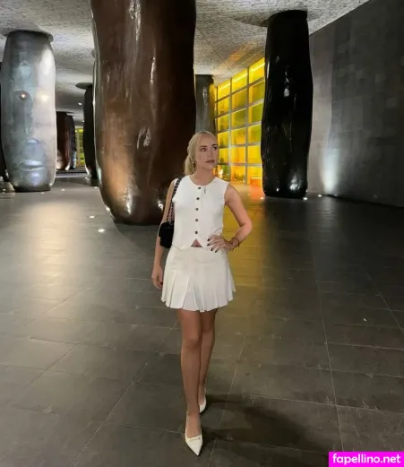 Agnessa Kosogon OnlyFans Thumbnail #urMKUV6ftu