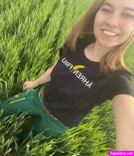 Agrar Emmy OnlyFans Thumbnail #Z6QQ6OQzW2