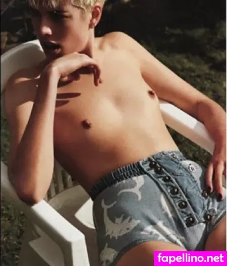 Agyness Deyn OnlyFans Thumbnail #seGDGGa0co