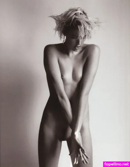 Agyness Deyn OnlyFans Thumbnail #wJvkniL95a