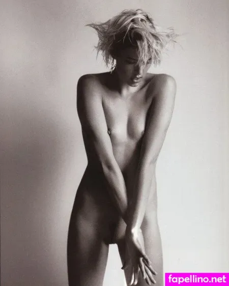 Agyness Deyn OnlyFans Thumbnail #z4dlATyDrL