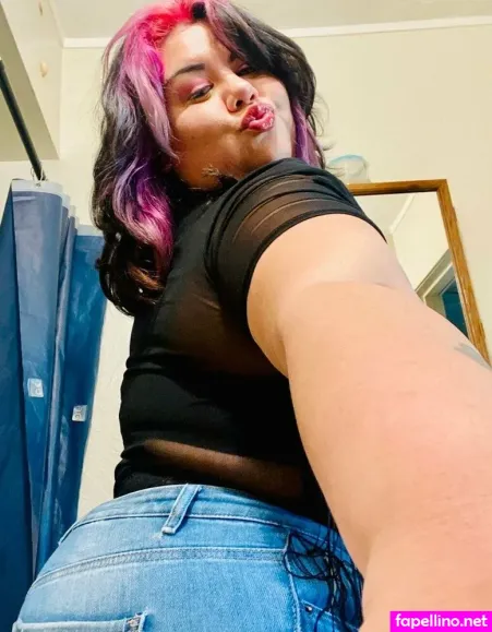 Ahoelottathot OnlyFans Thumbnail #CFy2D7tSS1