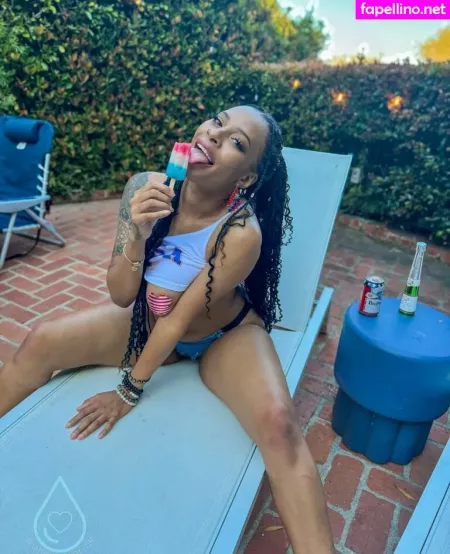 Ahquamarine 2 OnlyFans Thumbnail #1cYxOfwESz