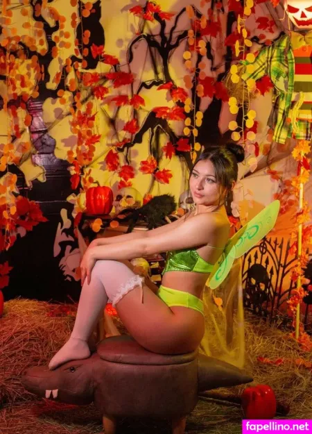 Ahri Moon1 OnlyFans Thumbnail #5YeO8smZOA