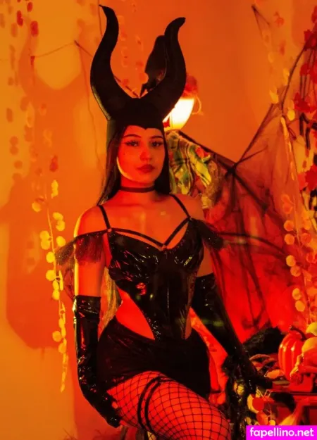 Ahri Moon1 OnlyFans Thumbnail #6jz1K37S36