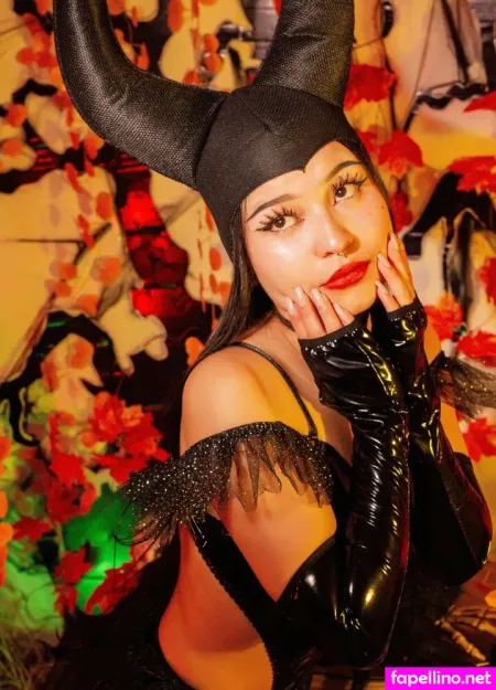 Ahri Moon1 OnlyFans Thumbnail #IXfibvgtMY