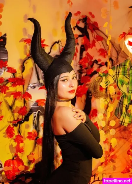 Ahri Moon1 OnlyFans Thumbnail #dXvHIzh8Hz