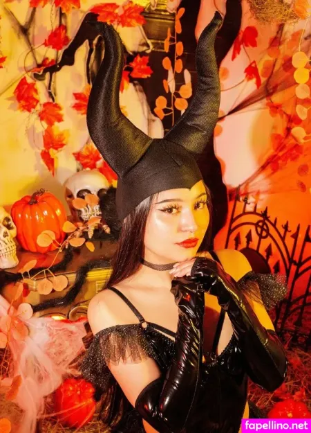 Ahri Moon1 OnlyFans Thumbnail #xraTnUzvCP