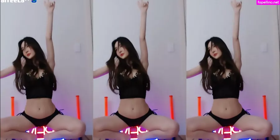 Ahrum0912 OnlyFans Thumbnail #YT8YfLoq43