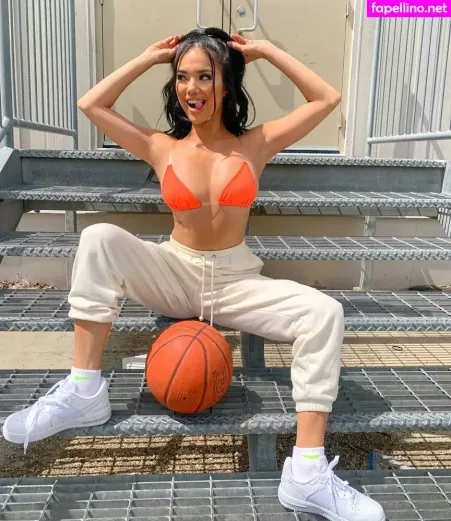 Ahvzz OnlyFans Thumbnail #mpeWQlVwVL