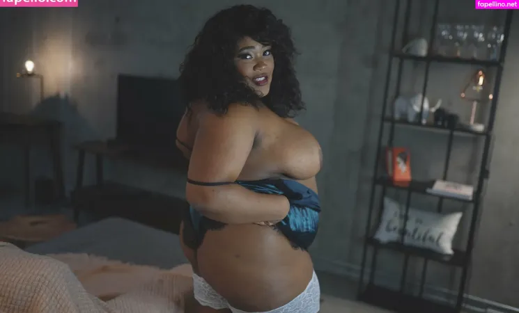 Aicha Black OnlyFans Thumbnail #xVQIKSisie