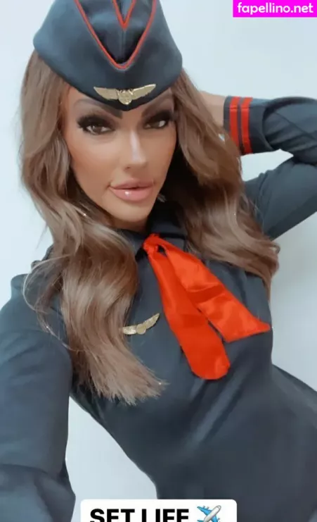 Ailadonovannn OnlyFans Thumbnail #1YsXIIL465