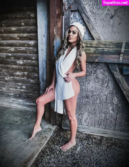 Ailadonovannn OnlyFans Thumbnail #Se5vXif9CV