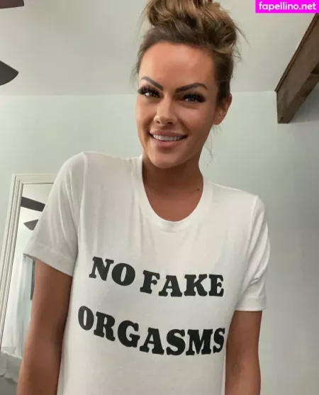 Ailadonovannn OnlyFans Thumbnail #zfoW4hAUQF