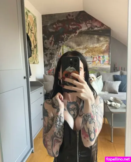 Aileenaddams OnlyFans Thumbnail #1EyHkRunrG