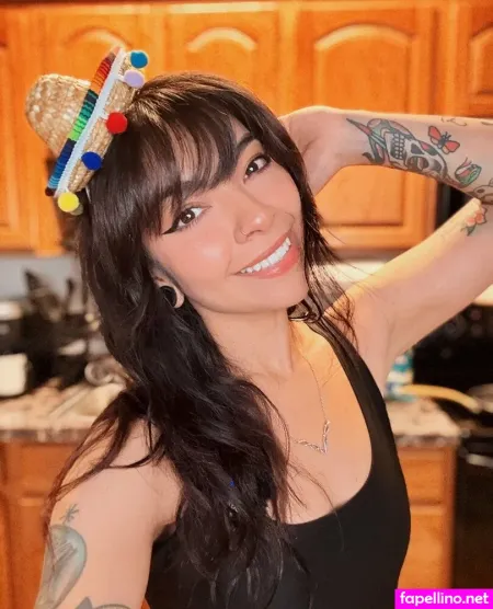 Aileensenpaireacts OnlyFans Thumbnail #mwvK6SMyu7