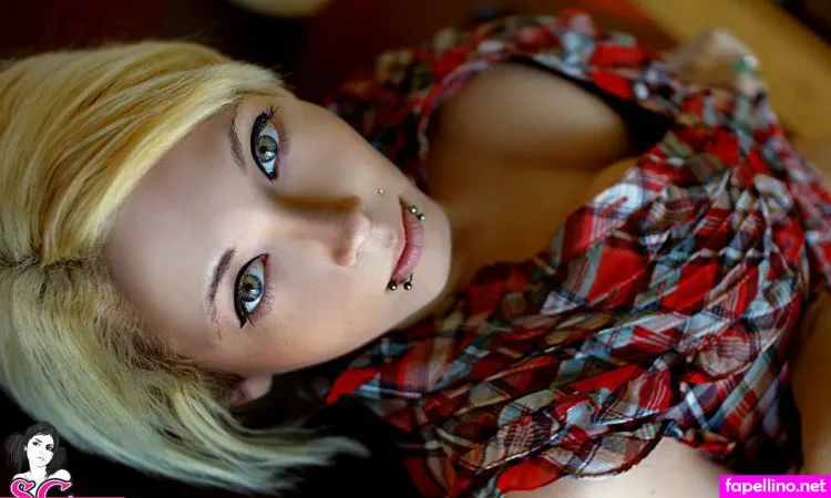 Ailionora OnlyFans Thumbnail #Jg7iaCmAt1