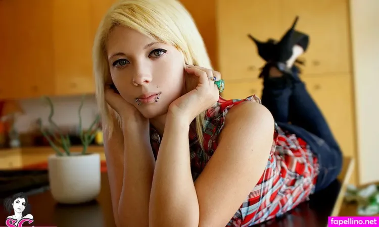 Ailionora OnlyFans Thumbnail #obvJNqmDEp