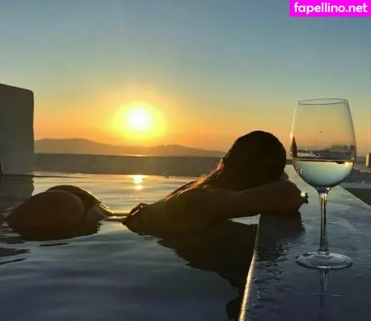 Ailuperez OnlyFans Thumbnail #TCBFrdFFKw