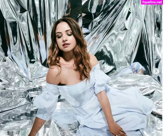 Aimee Carrero OnlyFans Thumbnail #7xIzLFi39t