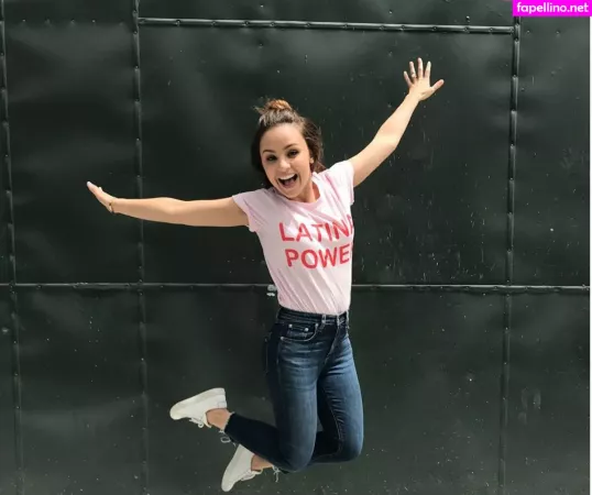 Aimee Carrero OnlyFans Thumbnail #GIzHpTM2K4