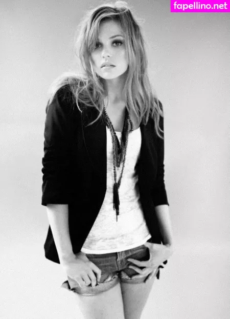 Aimee Richelle Teegarden OnlyFans Thumbnail #y0R4s2u6I7
