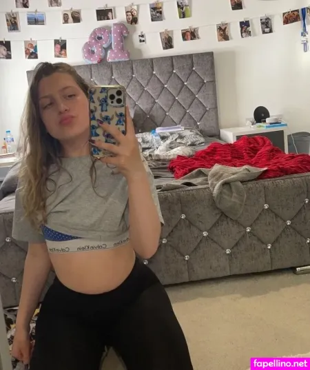 Aimee Townsend OnlyFans Thumbnail #WHBTQgkzIZ