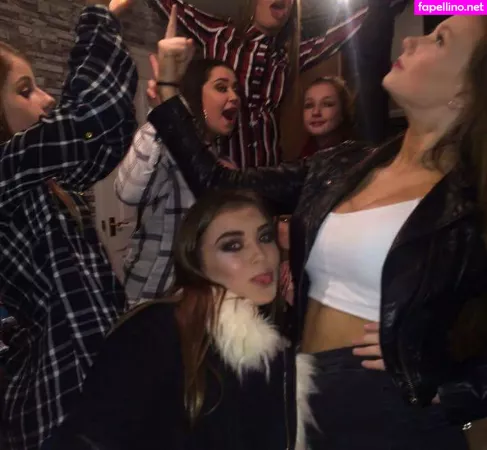 Aimee Turley OnlyFans Thumbnail #i6FuiHisVD