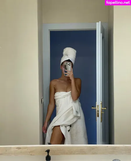 Aina Barcons 1 OnlyFans Thumbnail #QRLwjJ1bci