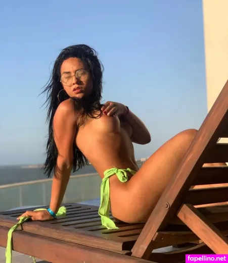 Ainara Velez OnlyFans Thumbnail #q2iRM9Y5iM