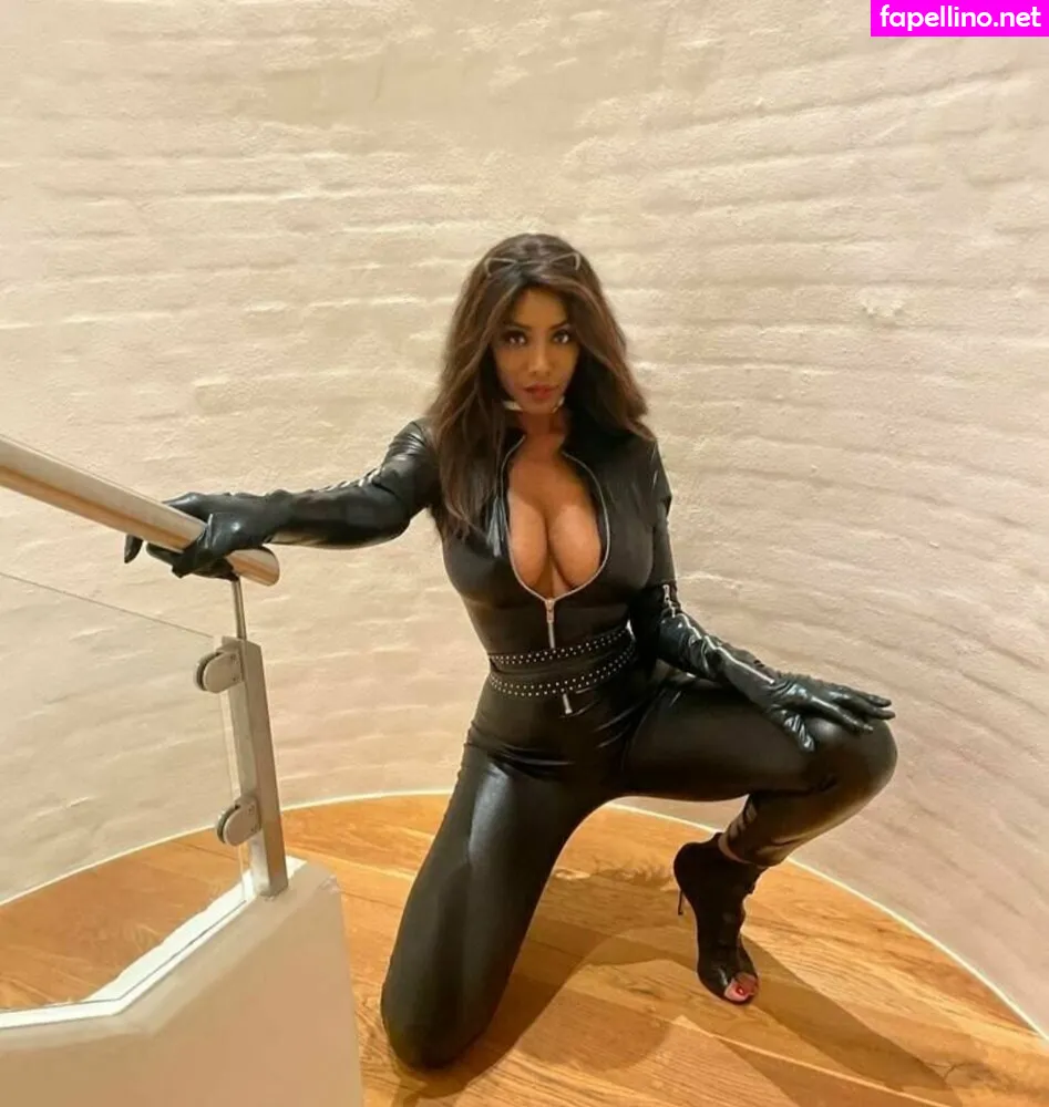 ainettstephens, ainettstephensreal Nude Leaked OnlyFans Photo #YhKOqmEGCy